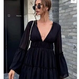 Miss Ord Black gorgeous long sleeved mini dress